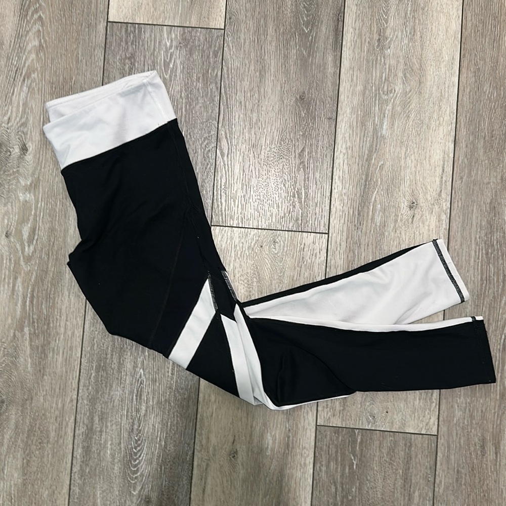 White and black fabletics leggings